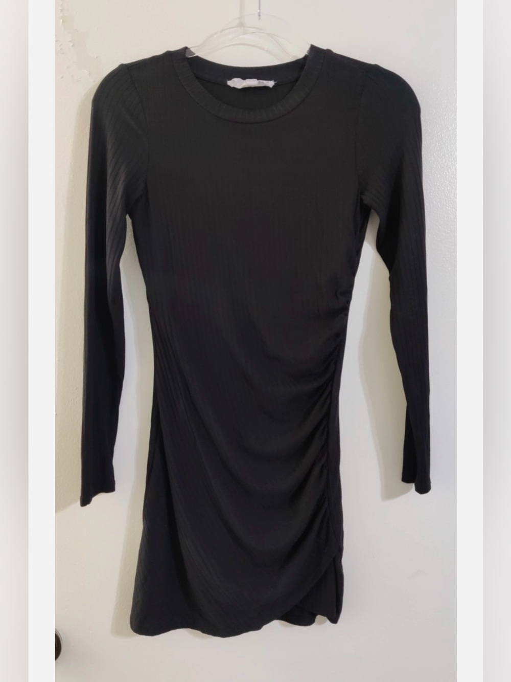 Hippie Rose Black Long-Sleeve Ruched Side Dress S